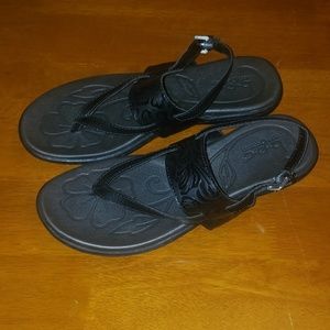 Brand New B.O.C Felicia Sandals